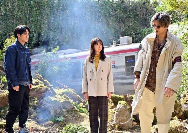 where to watch pending train