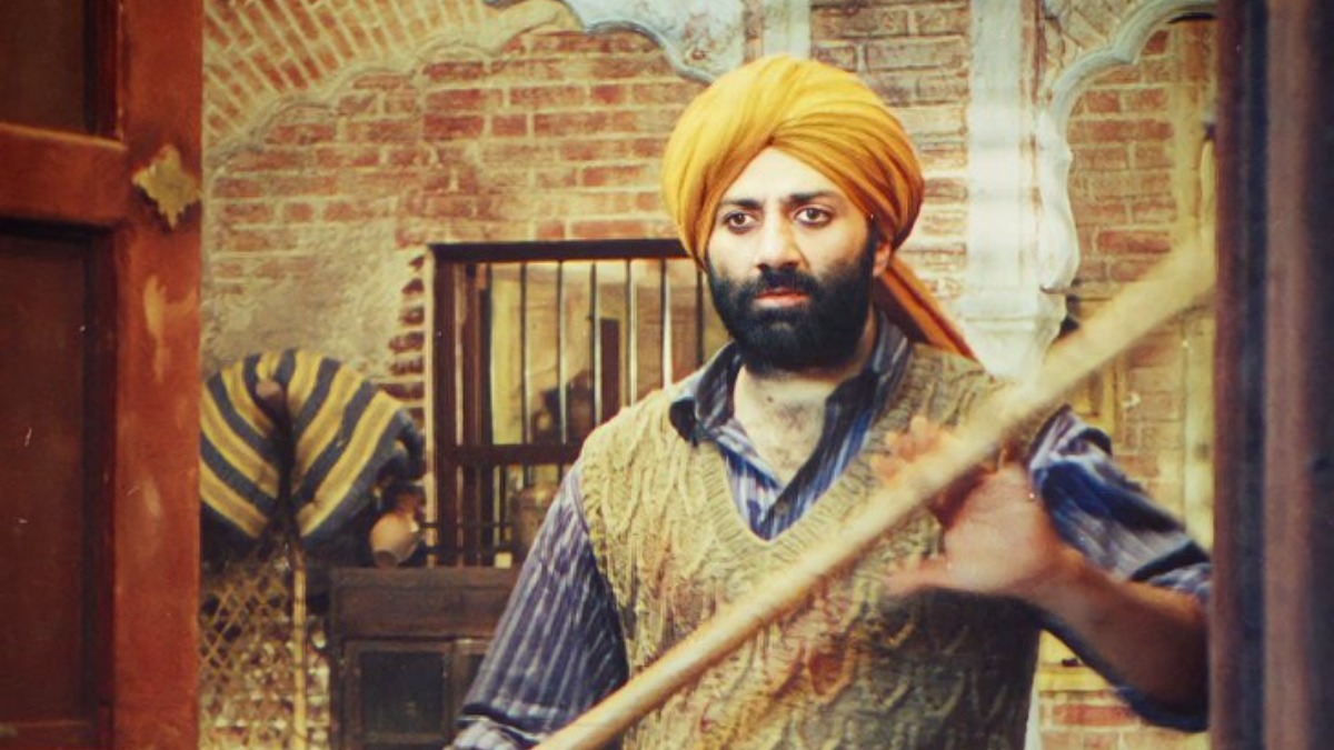 Bollywood Trivia: In the movie "Gadar: Ek Prem Katha" (2001), the Lahore scenes were filmed at a school in Lucknow!