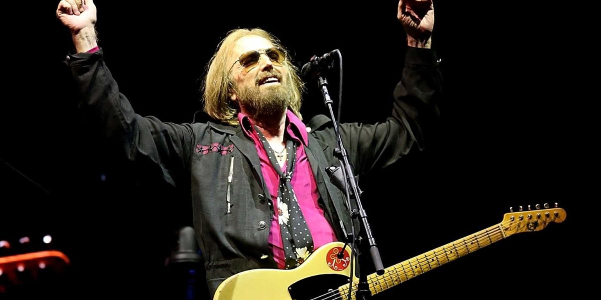 Tom Petty Fought For Fans Over $1, And He Changed The Entire Music Industry When He Got His Way
